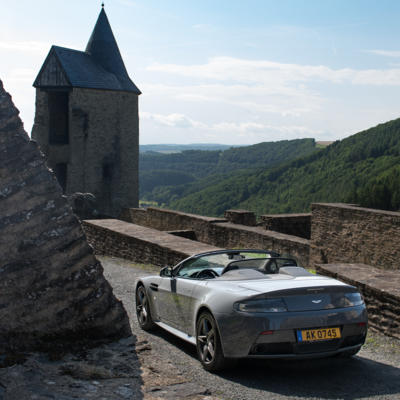 Aston Martin V8 Vantage S by Arnold Kontz Group