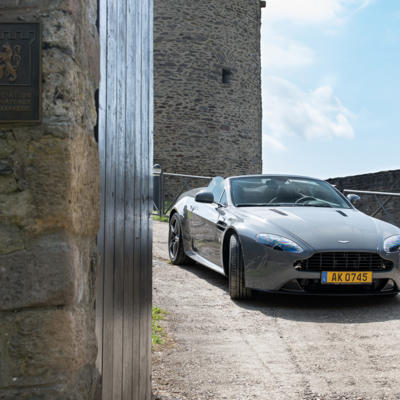 Aston Martin V8 Vantage S by Arnold Kontz Group