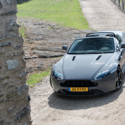 Aston Martin V8 Vantage S by Arnold Kontz Group