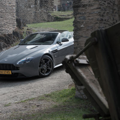 Aston Martin V8 Vantage S by Arnold Kontz Group