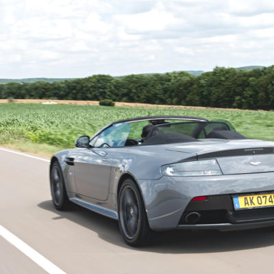 Aston Martin V8 Vantage S by Arnold Kontz Group