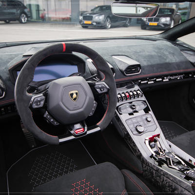 Huracan Performante Spyder by LOSCH Luxembourg