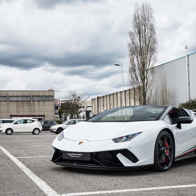 Huracan Performante Spyder by LOSCH Luxembourg