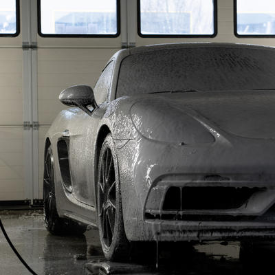 Porsche 718 Cayman GTS goes Fm Detailing / Shiftech